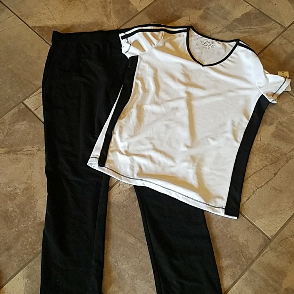 Athletic knitwear pants and top